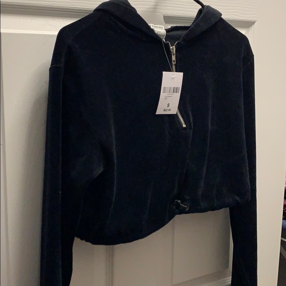 Velvet cropped sweater